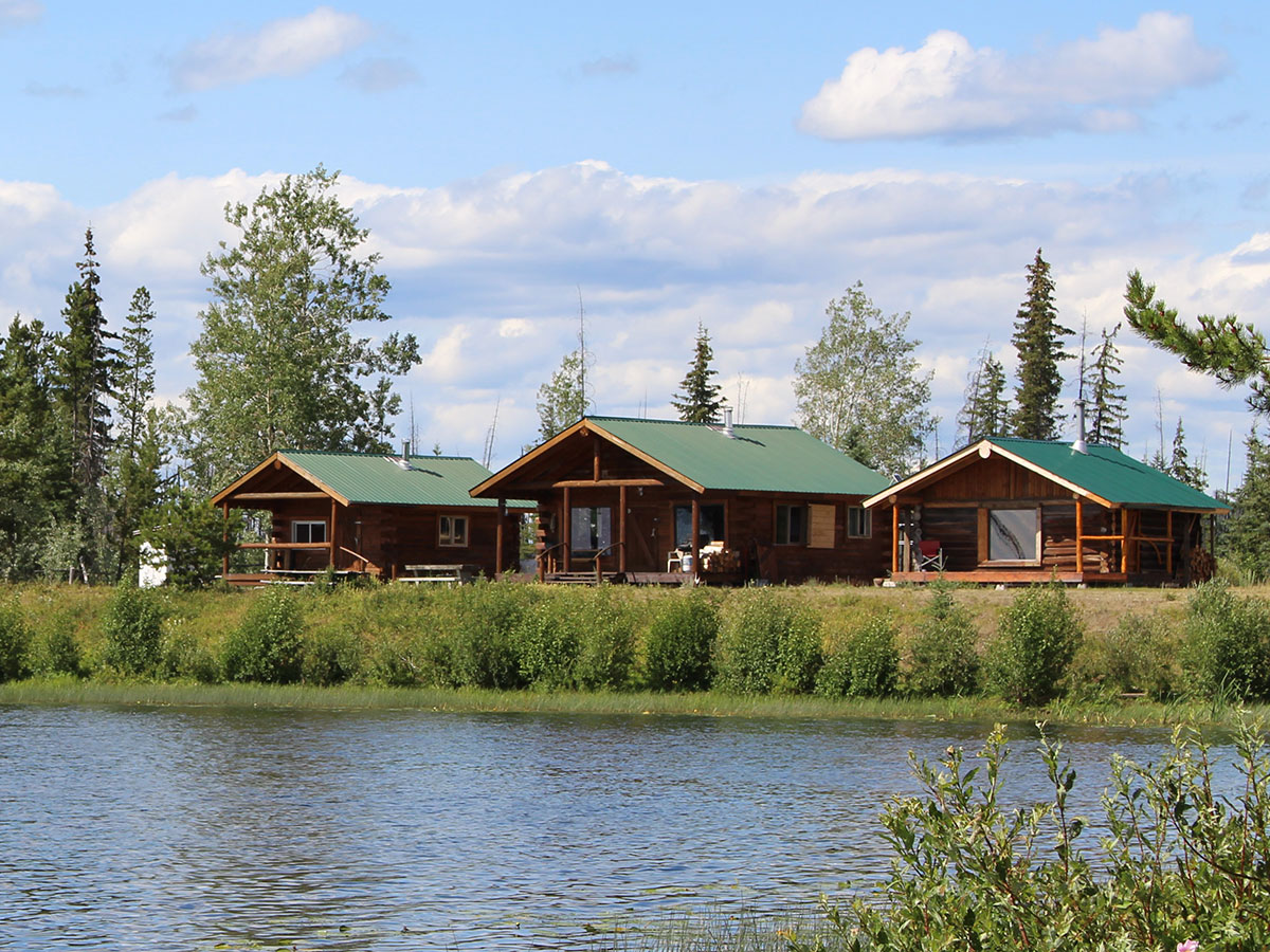 Lakefront accommodations at Batnuni Lake